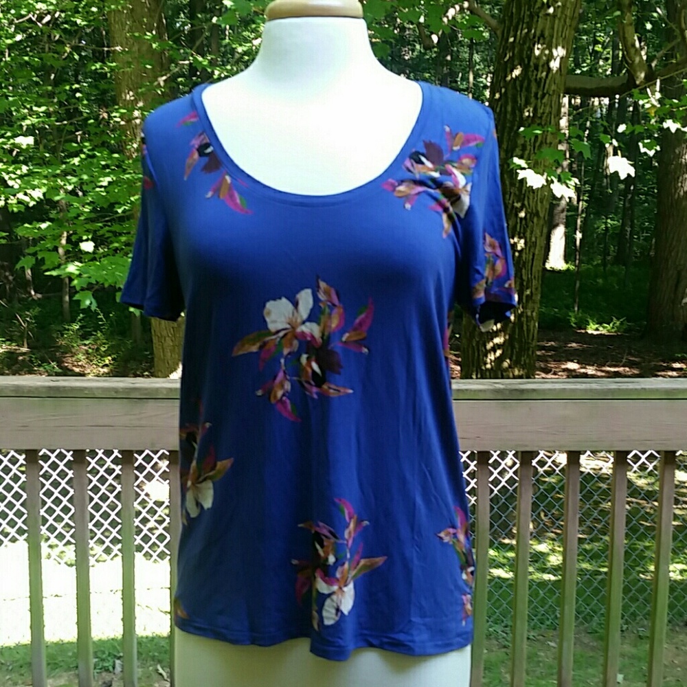 NWOT A New Day Blue Floral Top